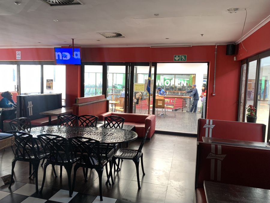 To Let commercial Property for Rent in Rondebosch Western Cape